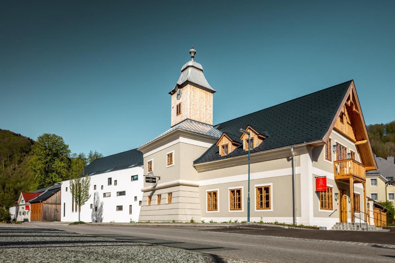 Hotel Zum Glockenturm Marktl Exteriör bild